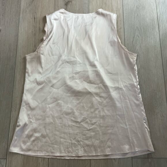 Boutique Champaign Sleeveless V-Neck Blouse Size XL - Picture 6 of 6